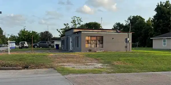 Image 4