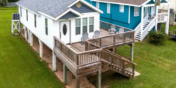 4115 Surf Drive