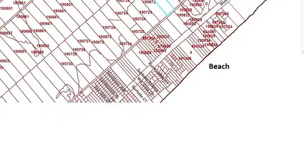 Image 4: Beach access off Blue Water