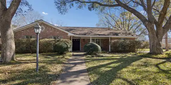 18335 Hereford Lane