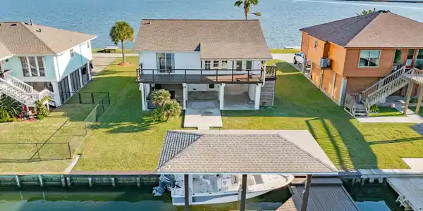 1301 Blue Heron Street
