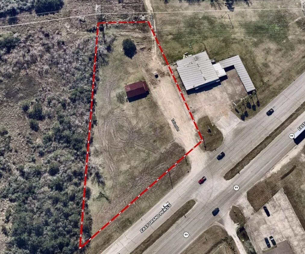Image 1: Arial Veiw with boundaries marked