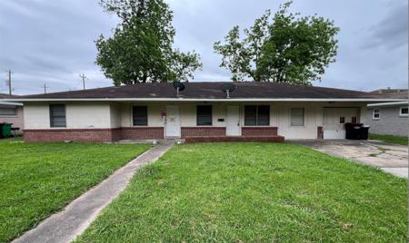 703 W Sterling Street