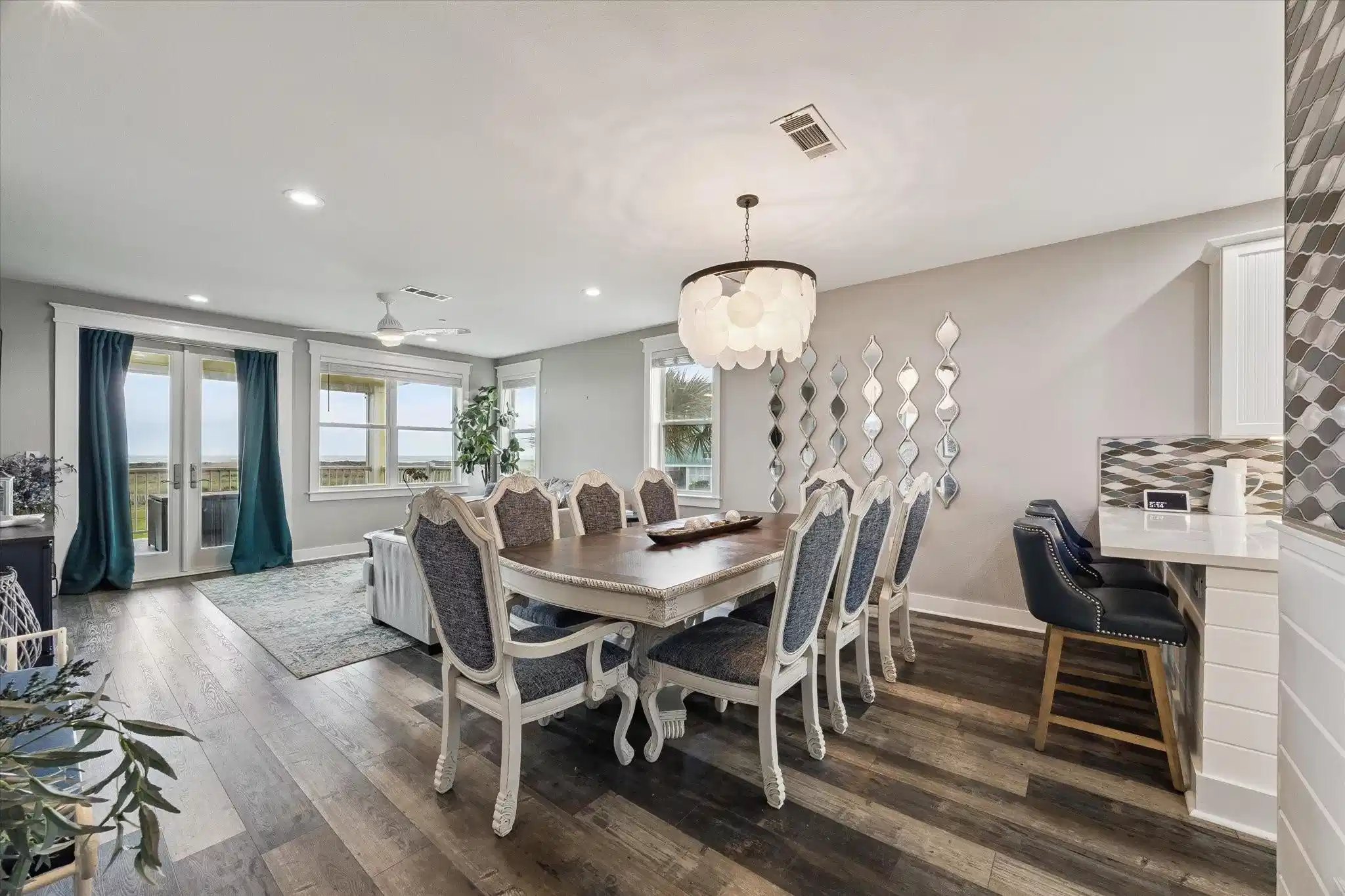Image 1: Welcome home to "Sunset Sands"! This 3-bedroom, 3-