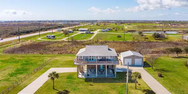 Image 2: 3 LARGE LOTS - Approximately 1/2 an ACRE TOTAL