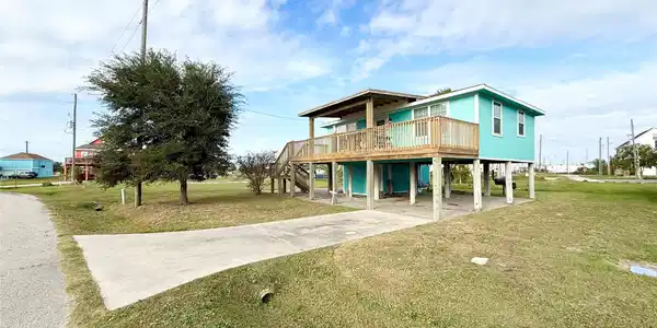 954 Eastview