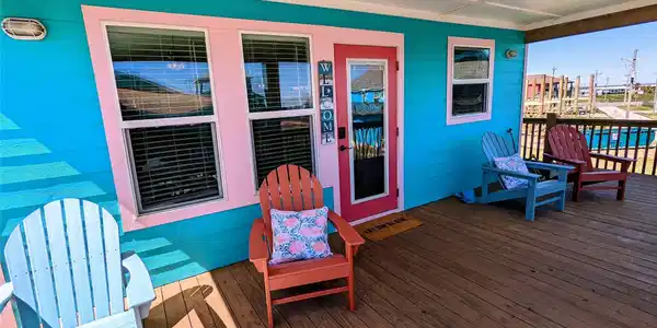 975 Fisherman Drive S