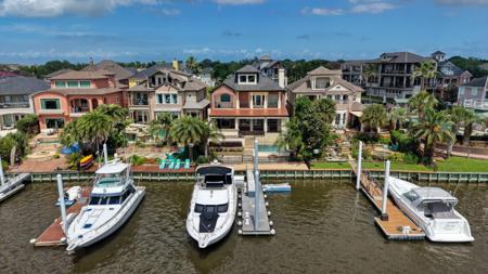 1403 Oceanside Lane