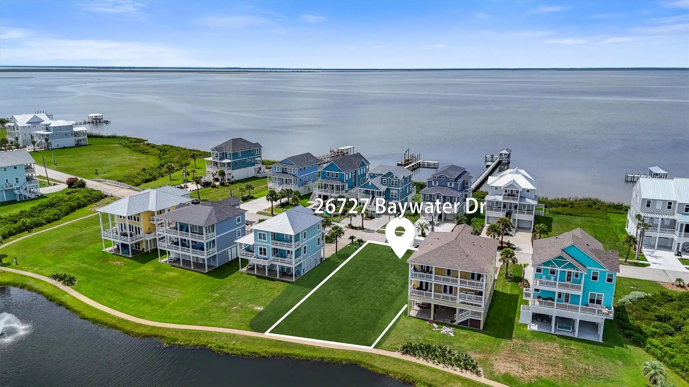 Image 1: This Pointe West lot offers an
incredible opportu