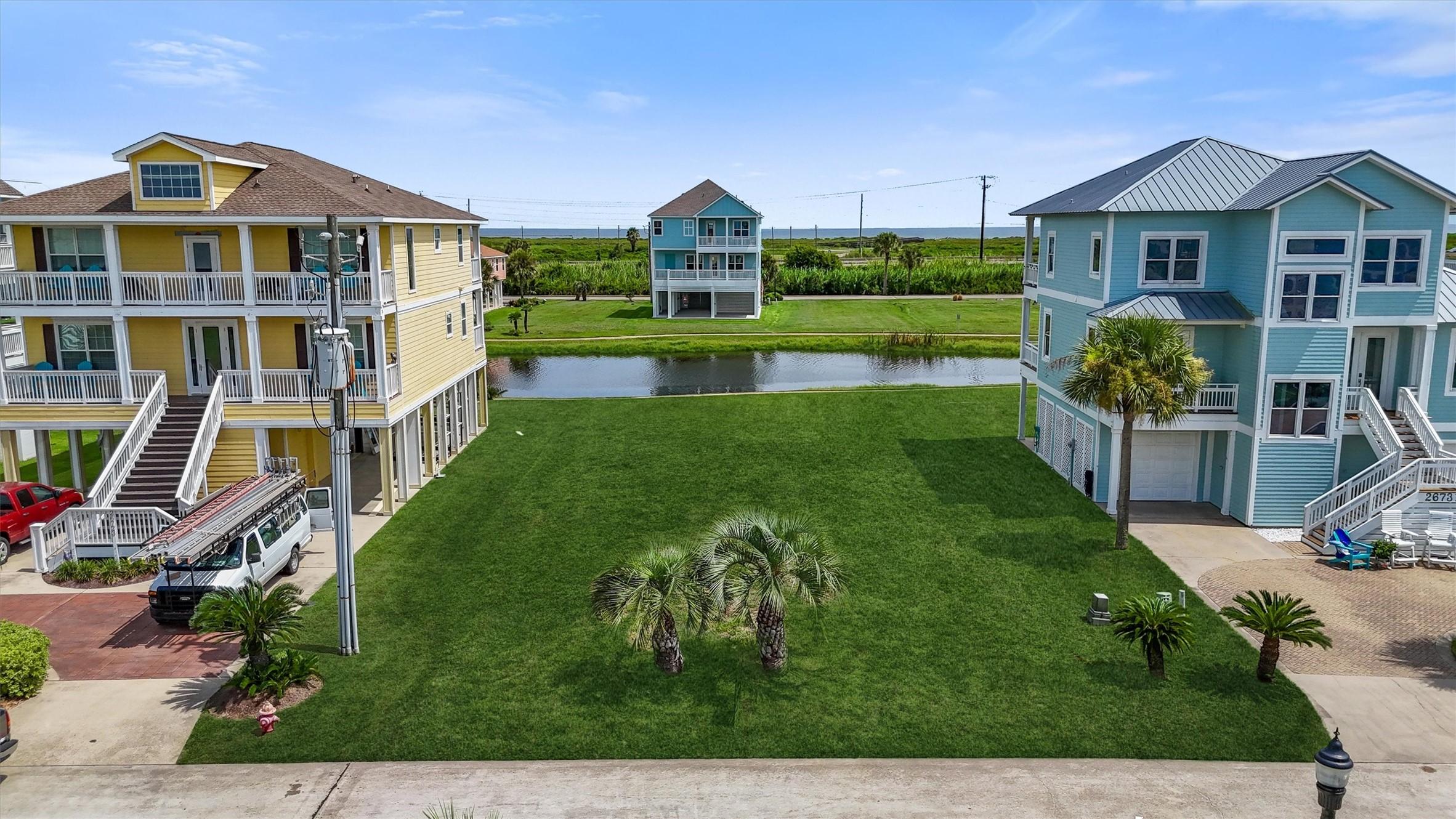 Image 4: This homesite provides ample
space to build your