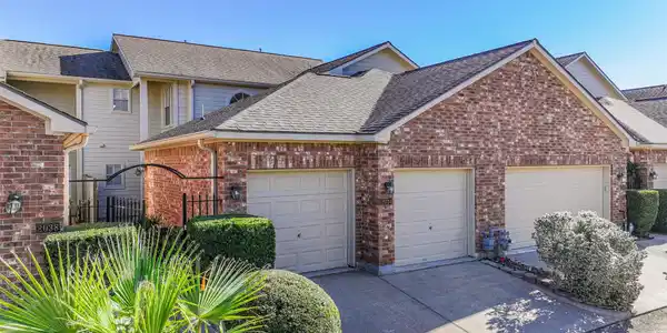 2034 Glencove Drive