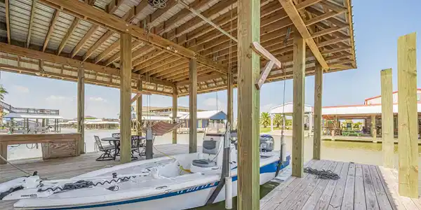 Image 4: Secure your boat with your own private boat lift!