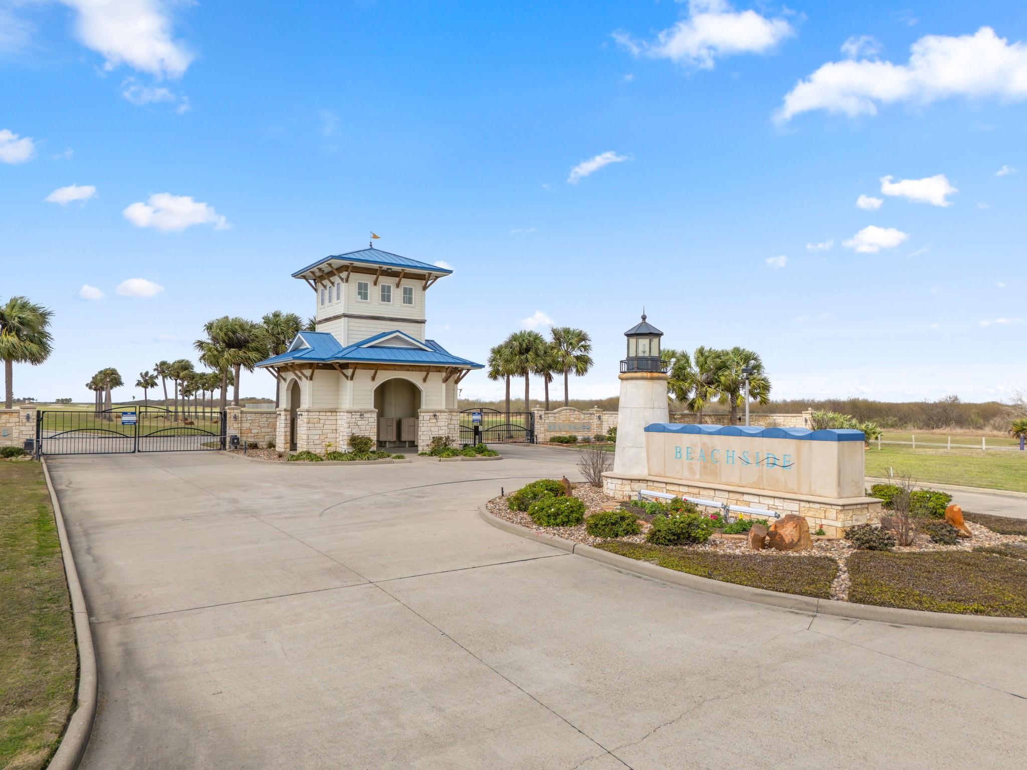 Image 4: Beachside Entrance.