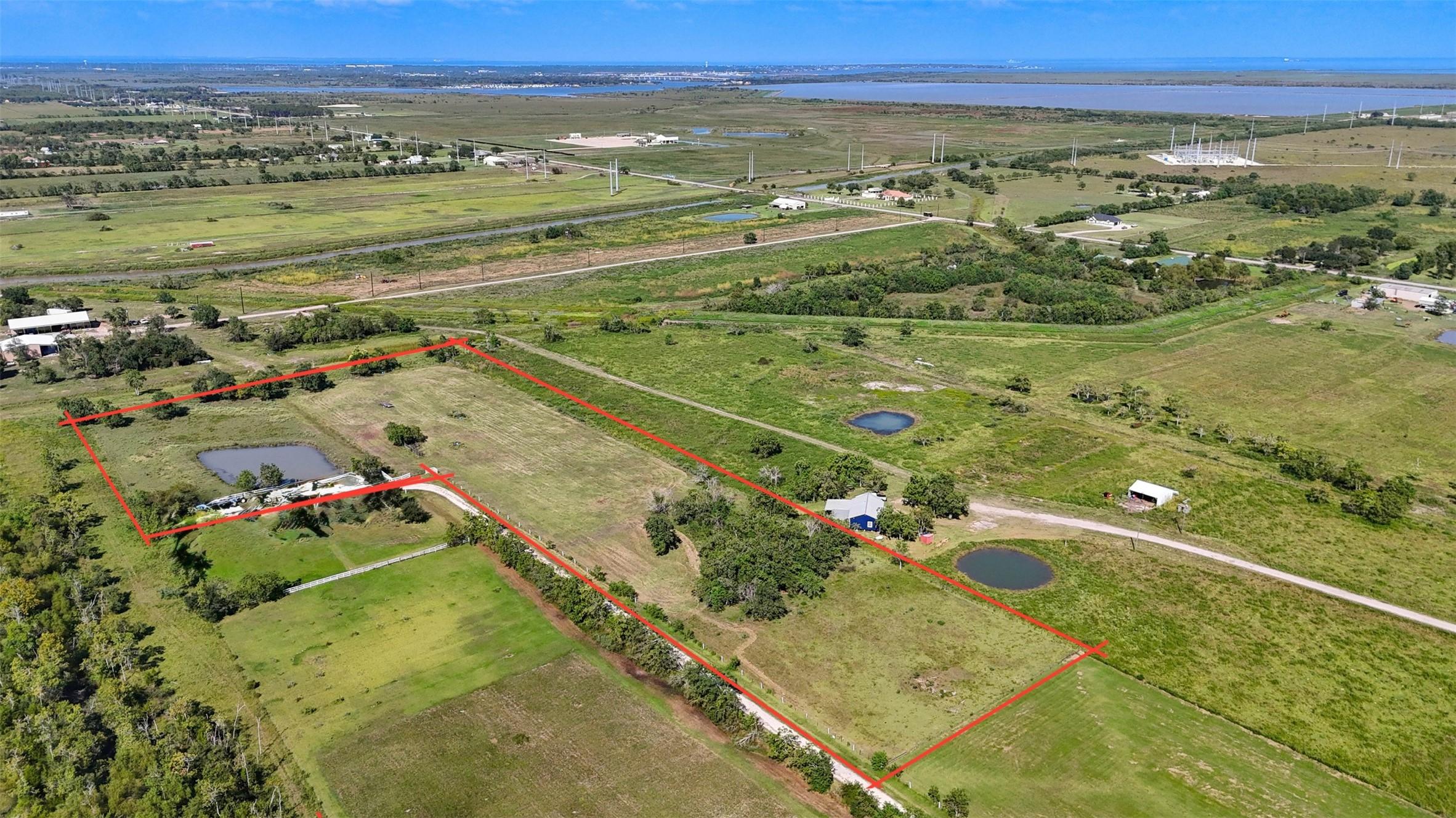Image 2: Approximately outline of acres for advertisement p