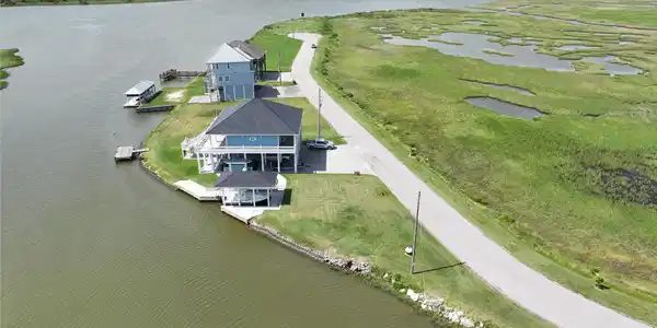 1301 Lagoon Drive