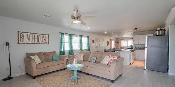 Image 4: Experience the perfect blend of relaxation and fun