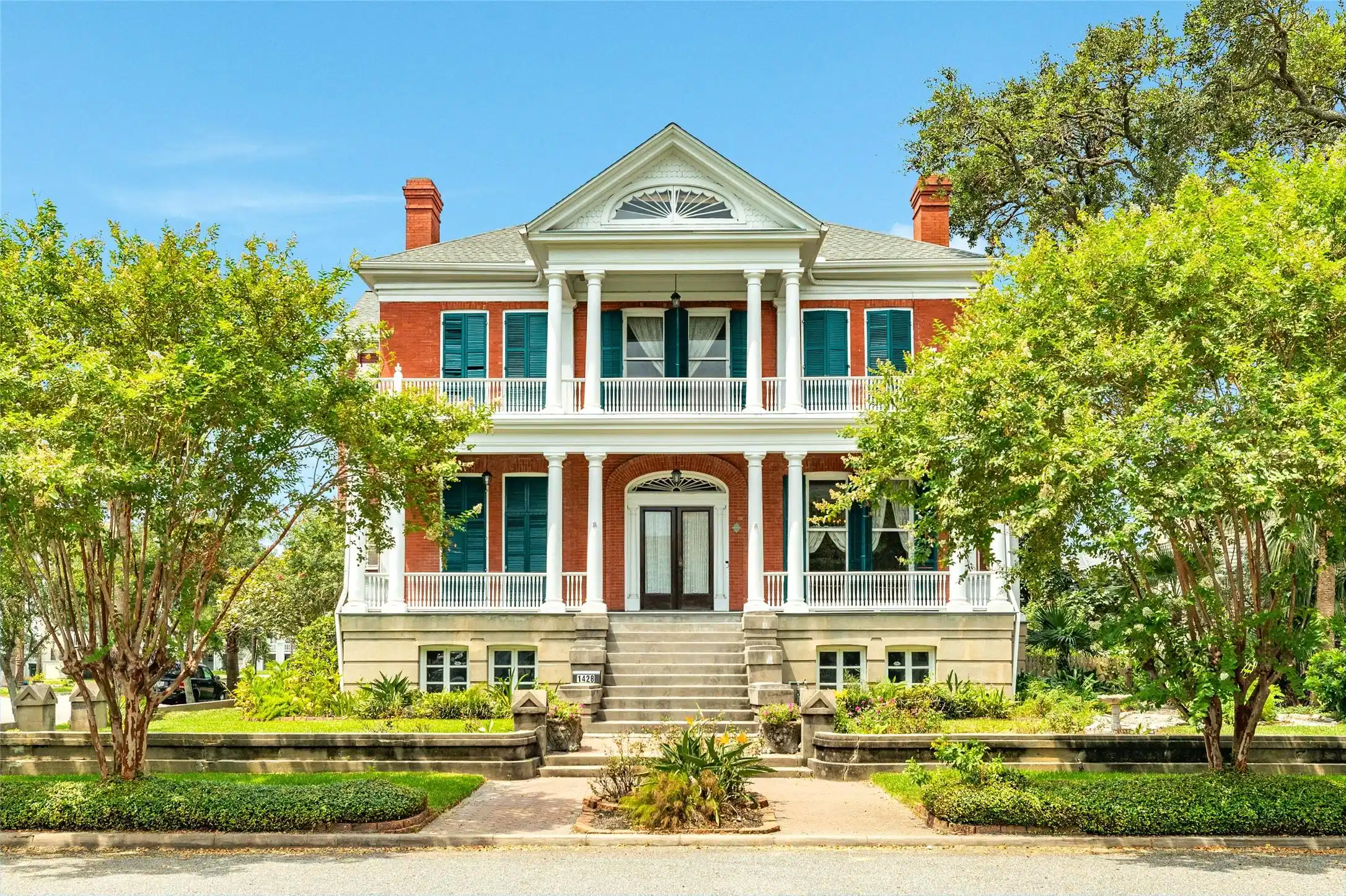 Image 1: 1428 Ball - The Shaw Mansion