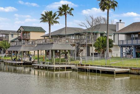 4 S Flamingo Street