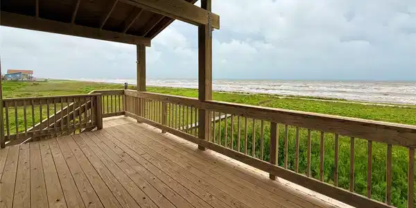 Image 4: East view from Spacious Beach Side Deck.