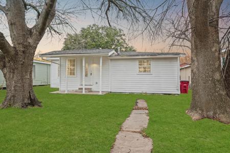 1326 W 6th Street