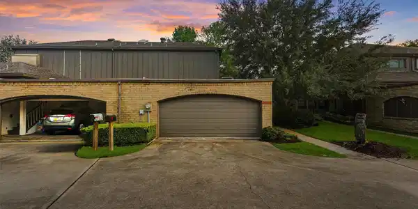 18118 Lakeside Lane