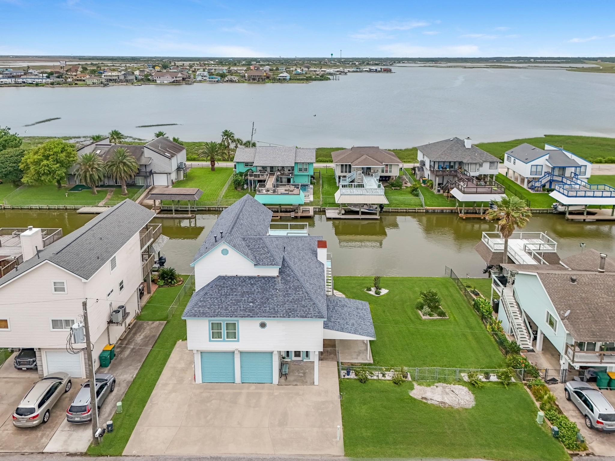 Image 1: Waterfront home with EXTRA LOT!