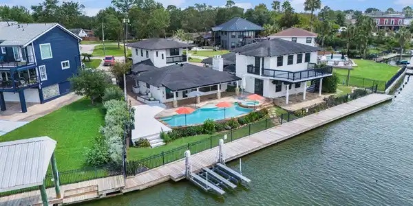 107 Cedar Lane