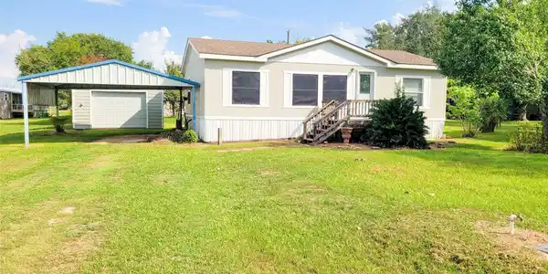 104 Curlew Drive