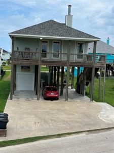 982 Driftwood Drive