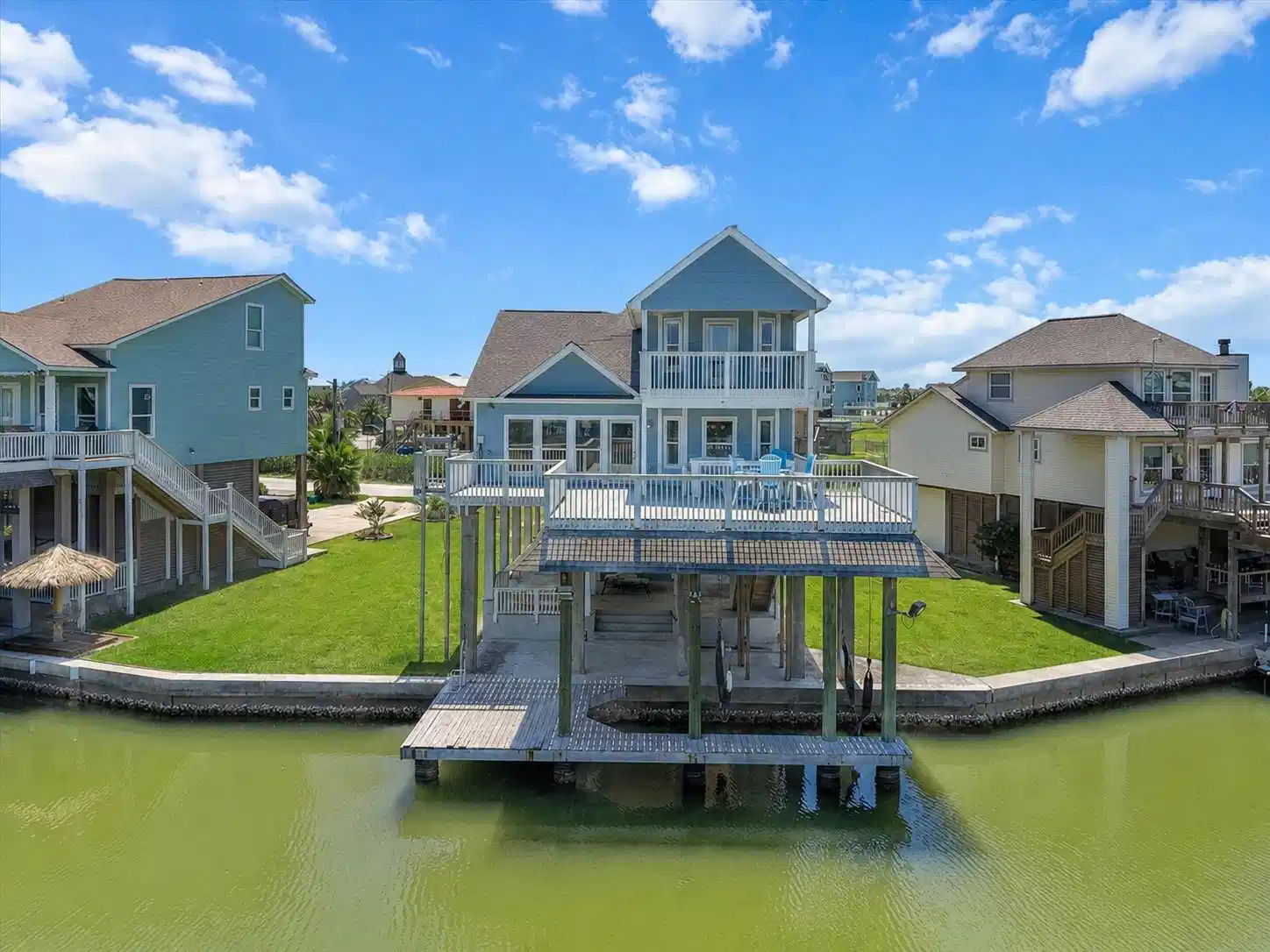 Image 1: Experience elevated waterfront living in Tiki Isla