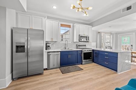 1703 Avenue M 1/2
