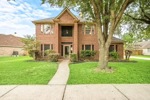 Image 1: Welcome to 211 Mossy Oak Dr- Front elevation