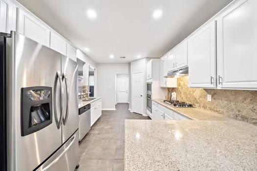 Image 4: All stainless steel appliances