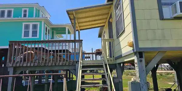 605 Texas Street
