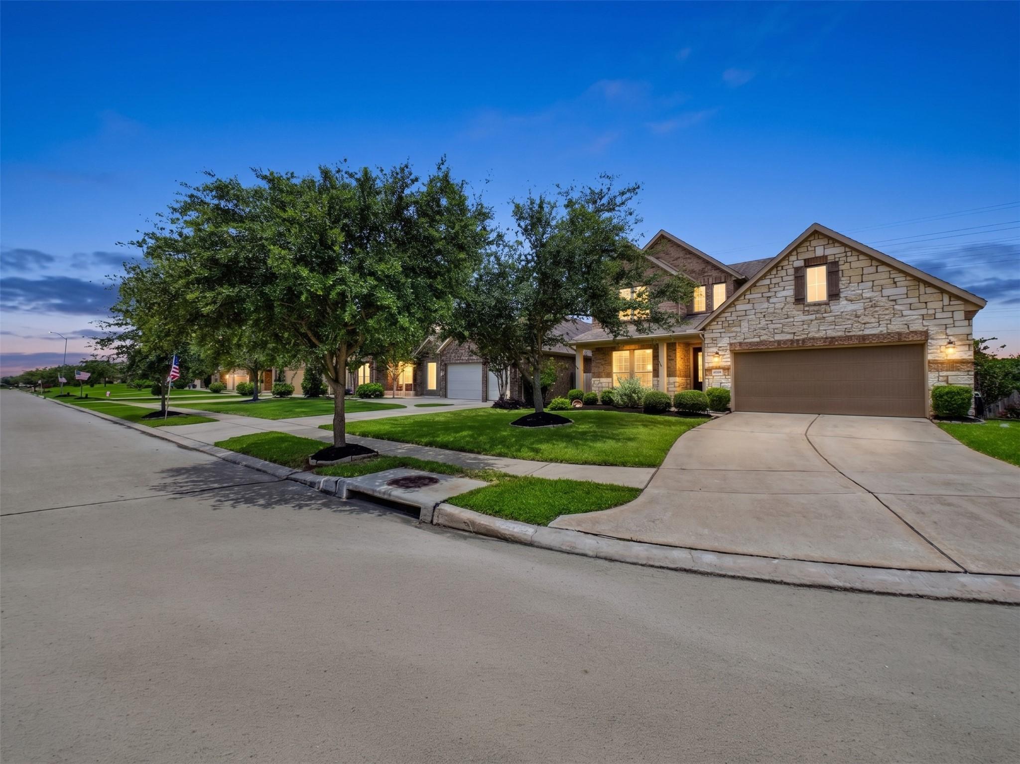 Image 2: Beautiful suburban home in Mar Bella located in Le