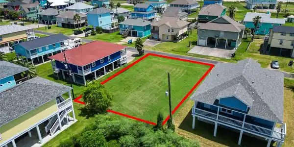 3265 Pirates Cove
