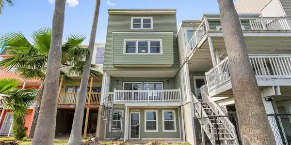 5 Tiki Circle