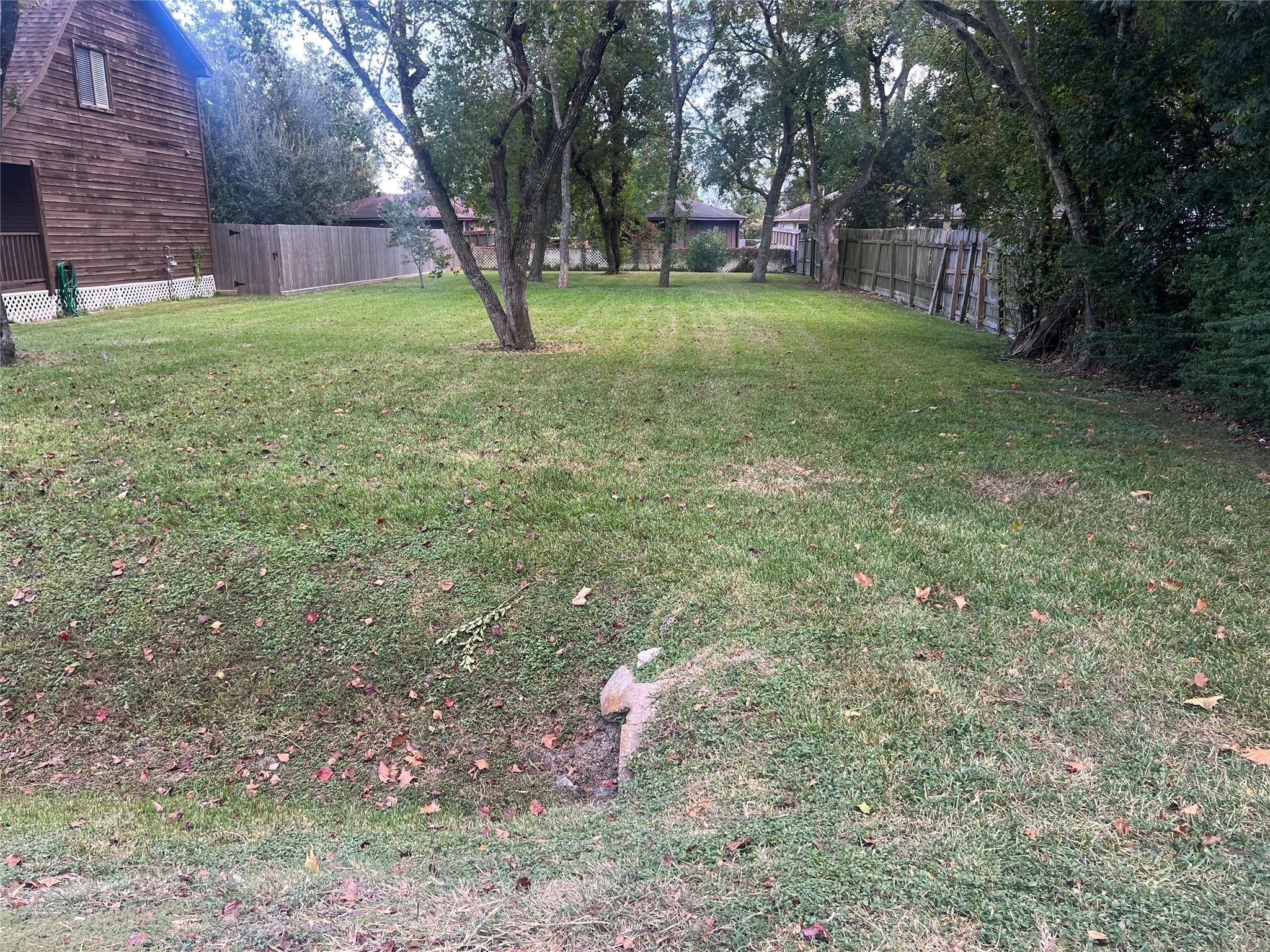 Image 2: Total square feet of lot 7,695