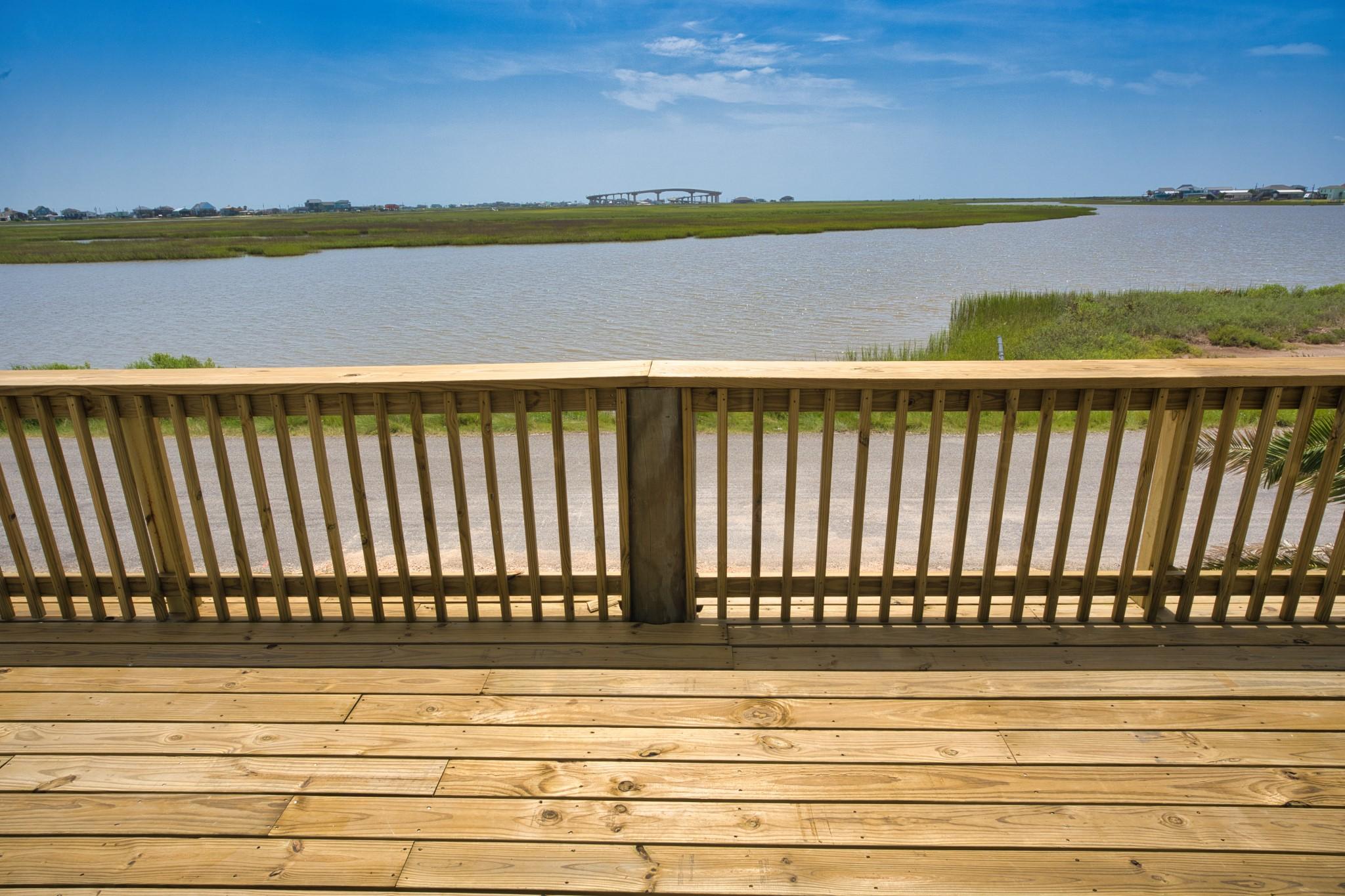 Image 4: Unobstructed view of Old Caney Lake all the way to