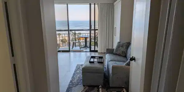 5220 Seawall Boulevard