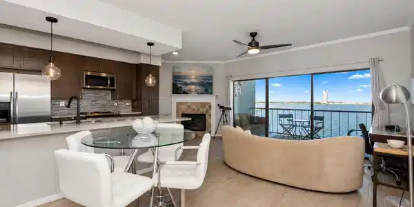 351 Lakeside Lane