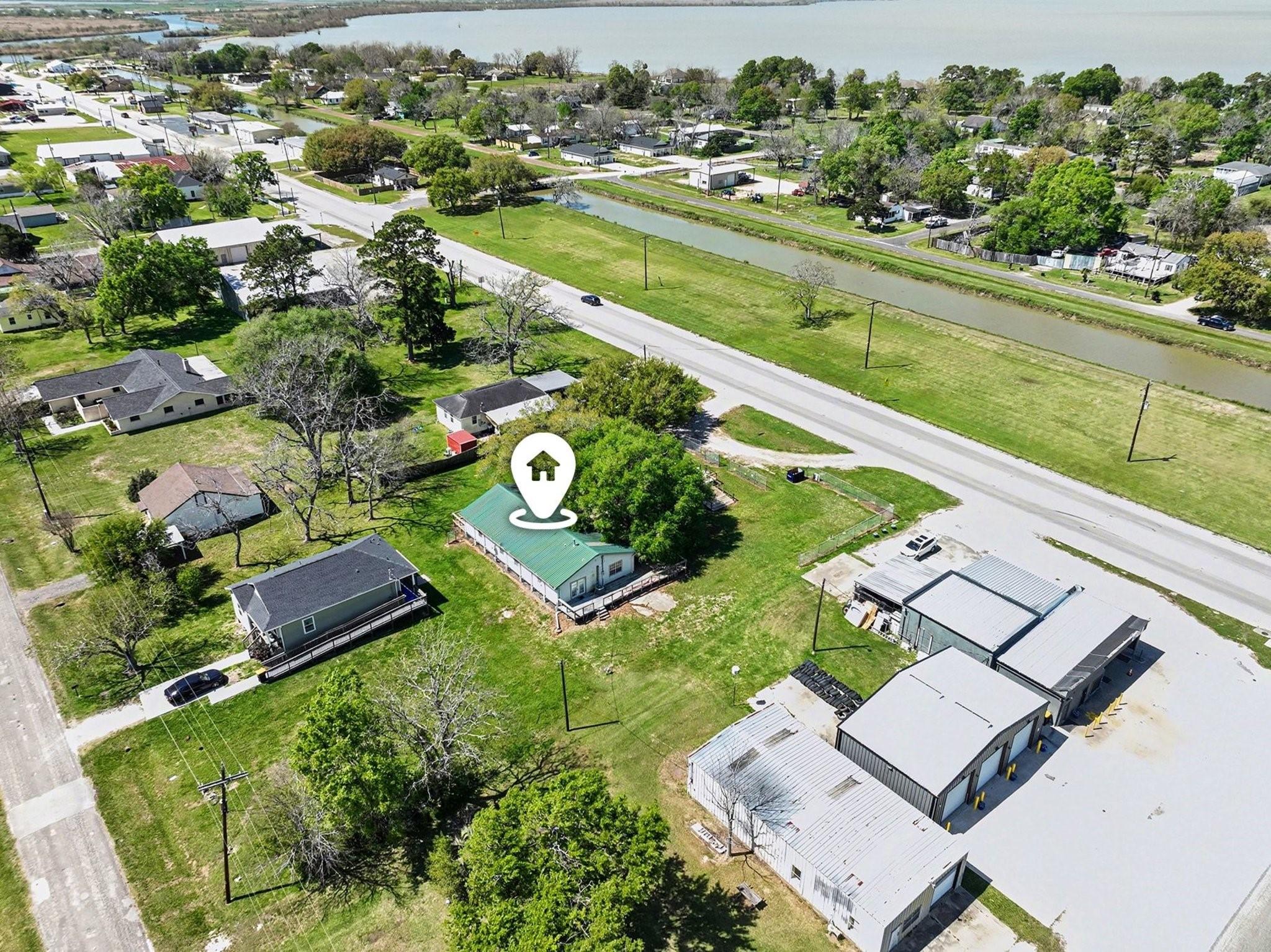 Image 1: 810 Miller Street