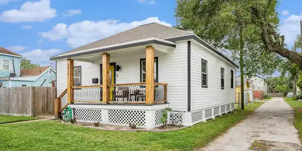 2015 37th Street