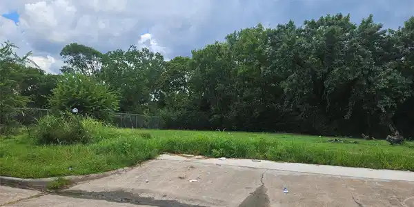 Image 2: Discover an opportunity near Baytown&rsquo;s Goose Creek