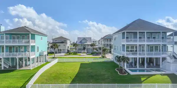 4119 Bluewing Teal Court