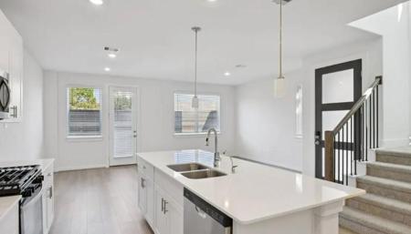 2206 King Mackerel Drive