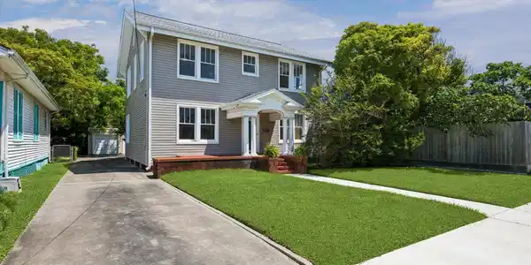 3910 Avenue R 1/2