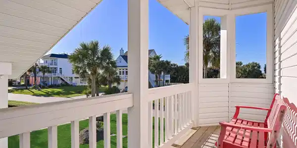 Image 4: East facing deck upon entrance of home.