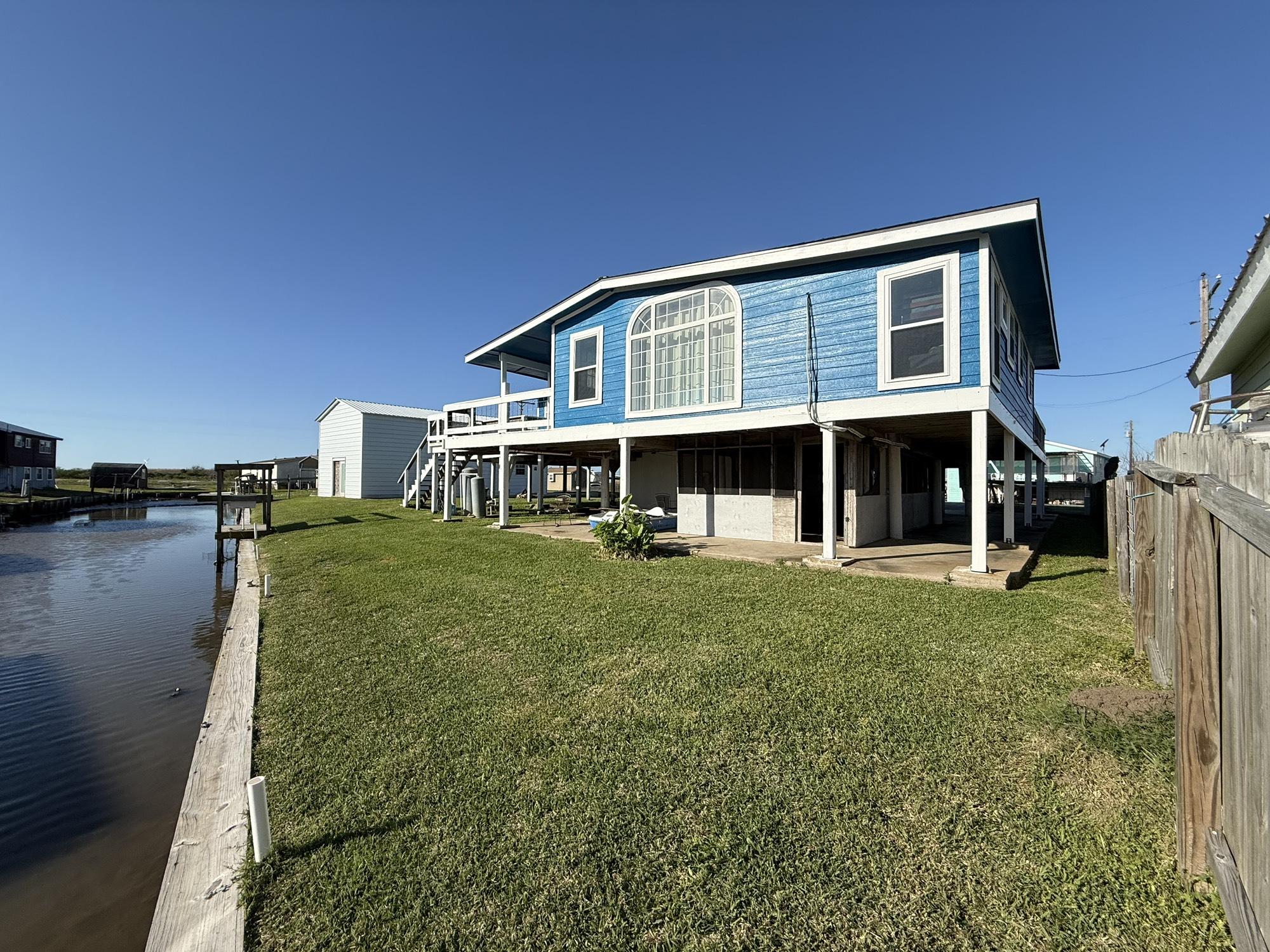 Image 1: Exterior recently painted Blue!