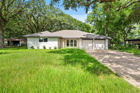 15 N Amburn Road